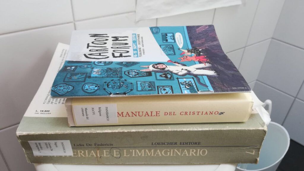 il manuale del cristiano nel bagno Panebarco